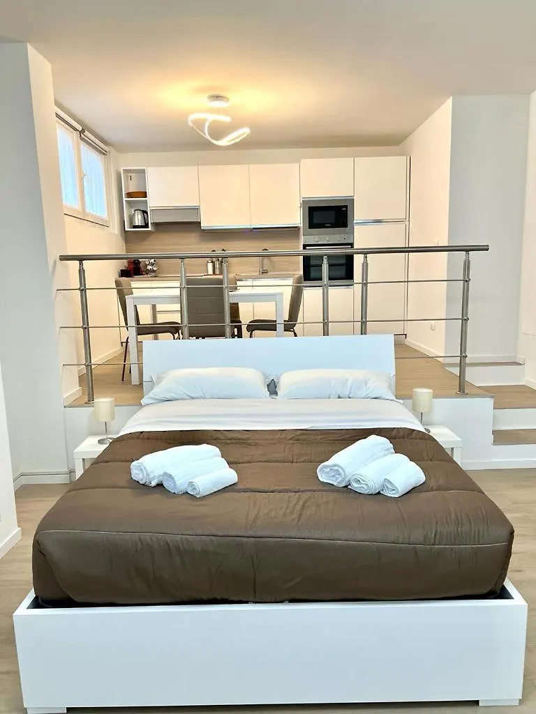 Appartamento Loft Moderno A Milano 0*,